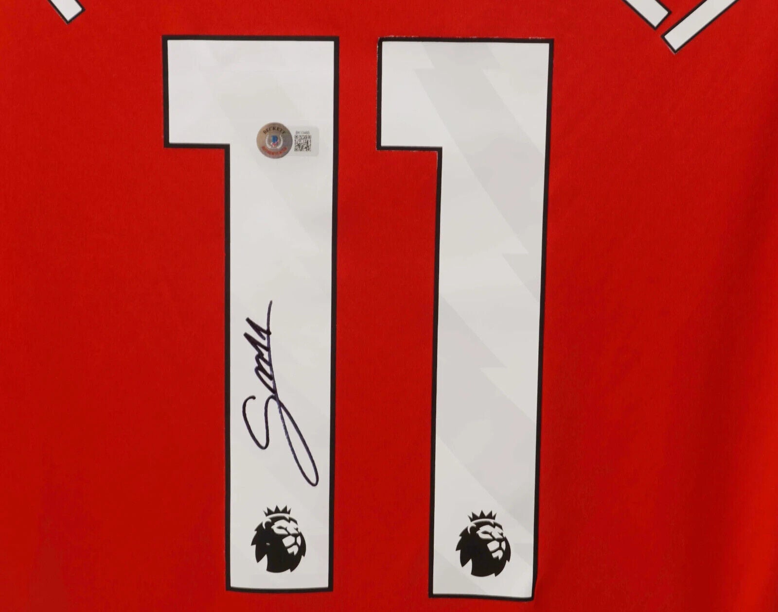 Gabriel Martinelli Signed Arsenal FC Home Soccer Jersey #11 with Beckett COA